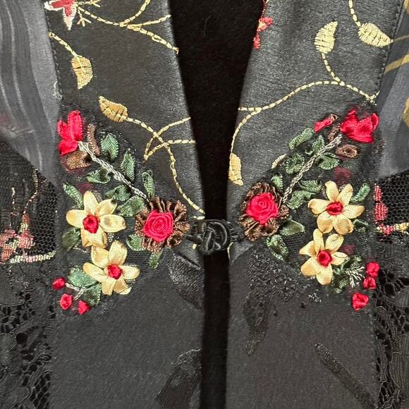 Studio VK Floral Embroidered Lace Kimono Jacket Black Sheer Sleeves PL - Picture 3 of 8